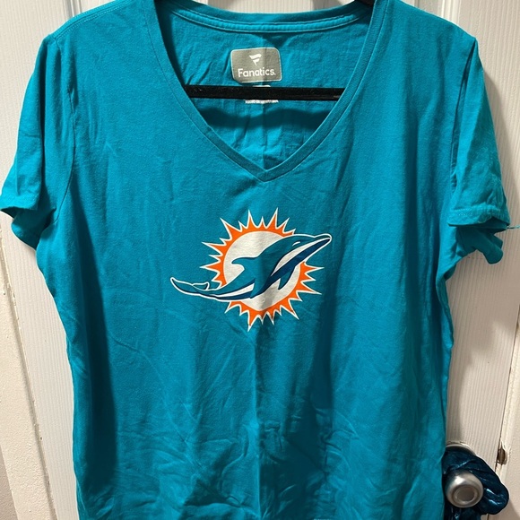 Fanatics Teal T-Shirt - Picture 2 of 6